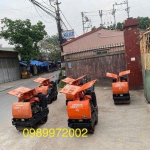 máy lu dắt tay Hitachi Nhật Bản