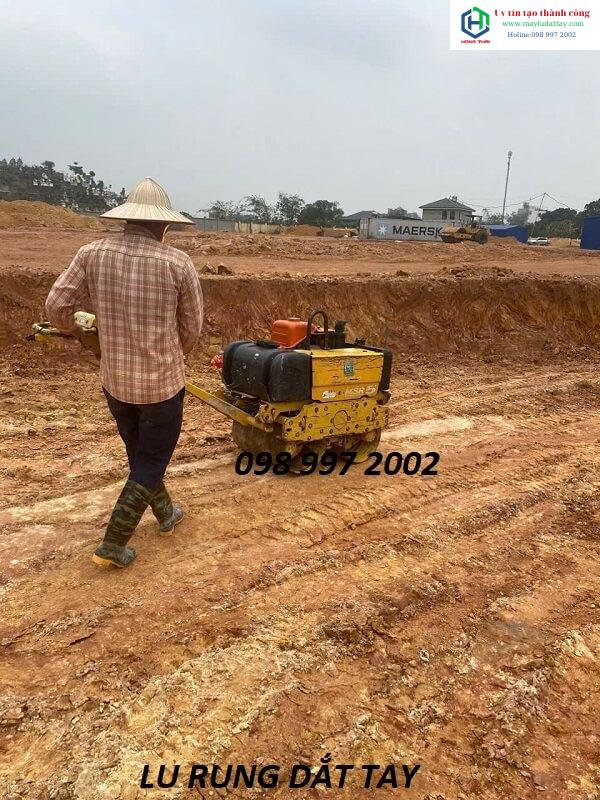 LU RUNG DẮT TAY