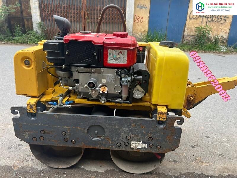 máy lu dắt tay sakai giá tốt